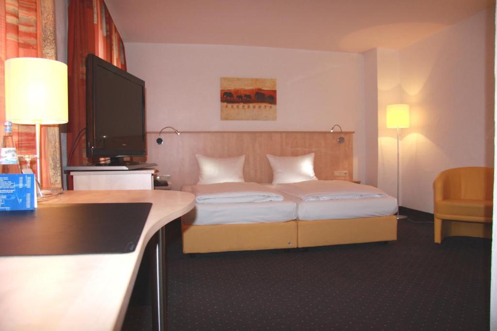 Hotel Barth Кайзерслаутерн Экстерьер фото
